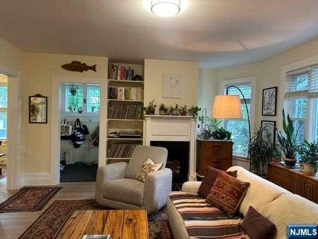 79 Valley Road, Unit B Montclair, NJ 07042 - Photo 2 of 25 Gallery Image 2