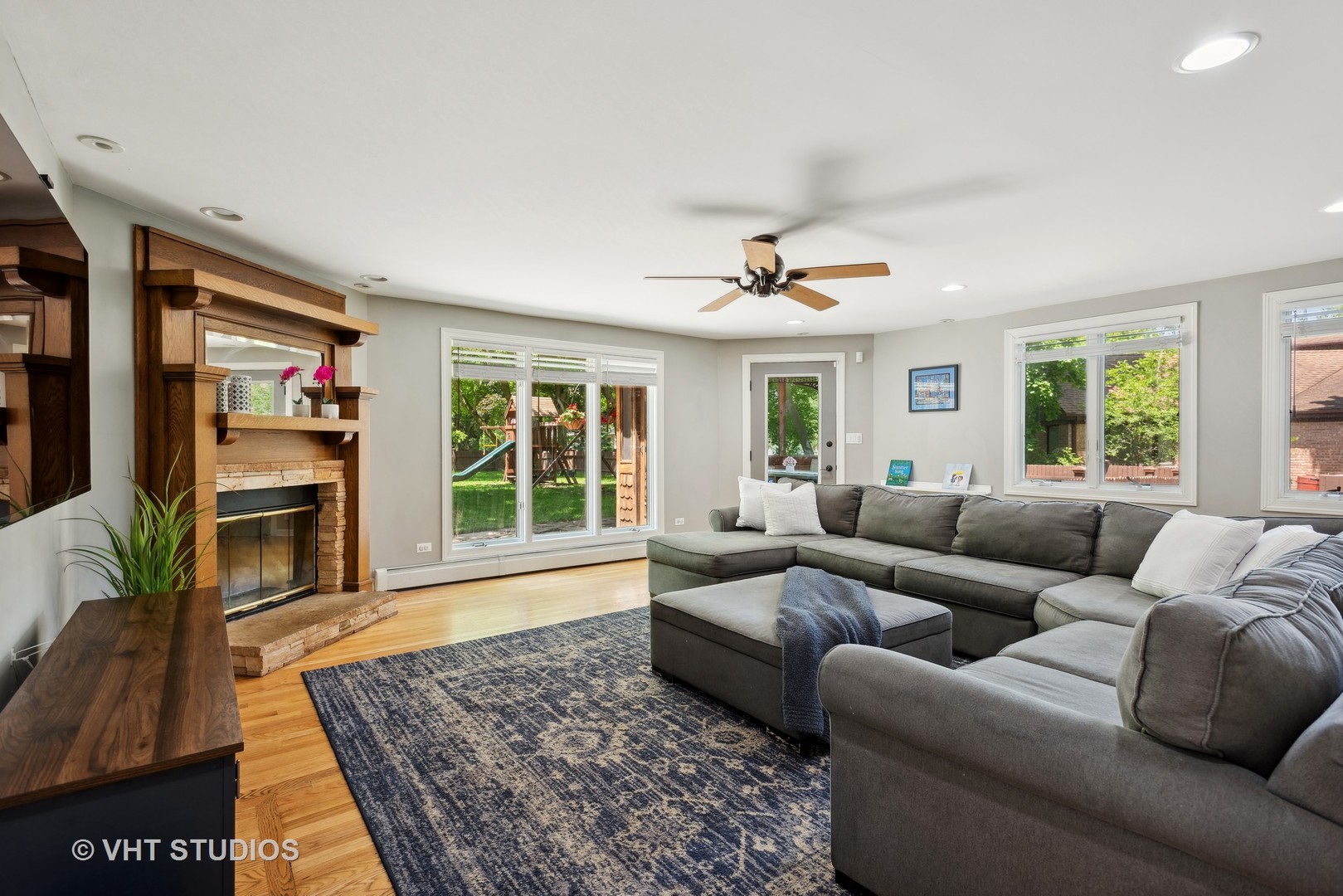 8 North Wheeling Road Prospect Heights, IL 60070 - Photo 2 of 24 Gallery Image 2