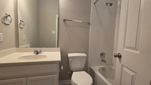 $2,050 | 25907 Azure Rock Lane, Richmond, TX 77406