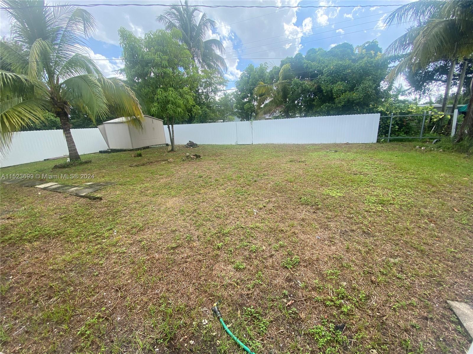 114 Virginia Road West Park, FL 33023 - Photo 12 of 15 Gallery Image 12