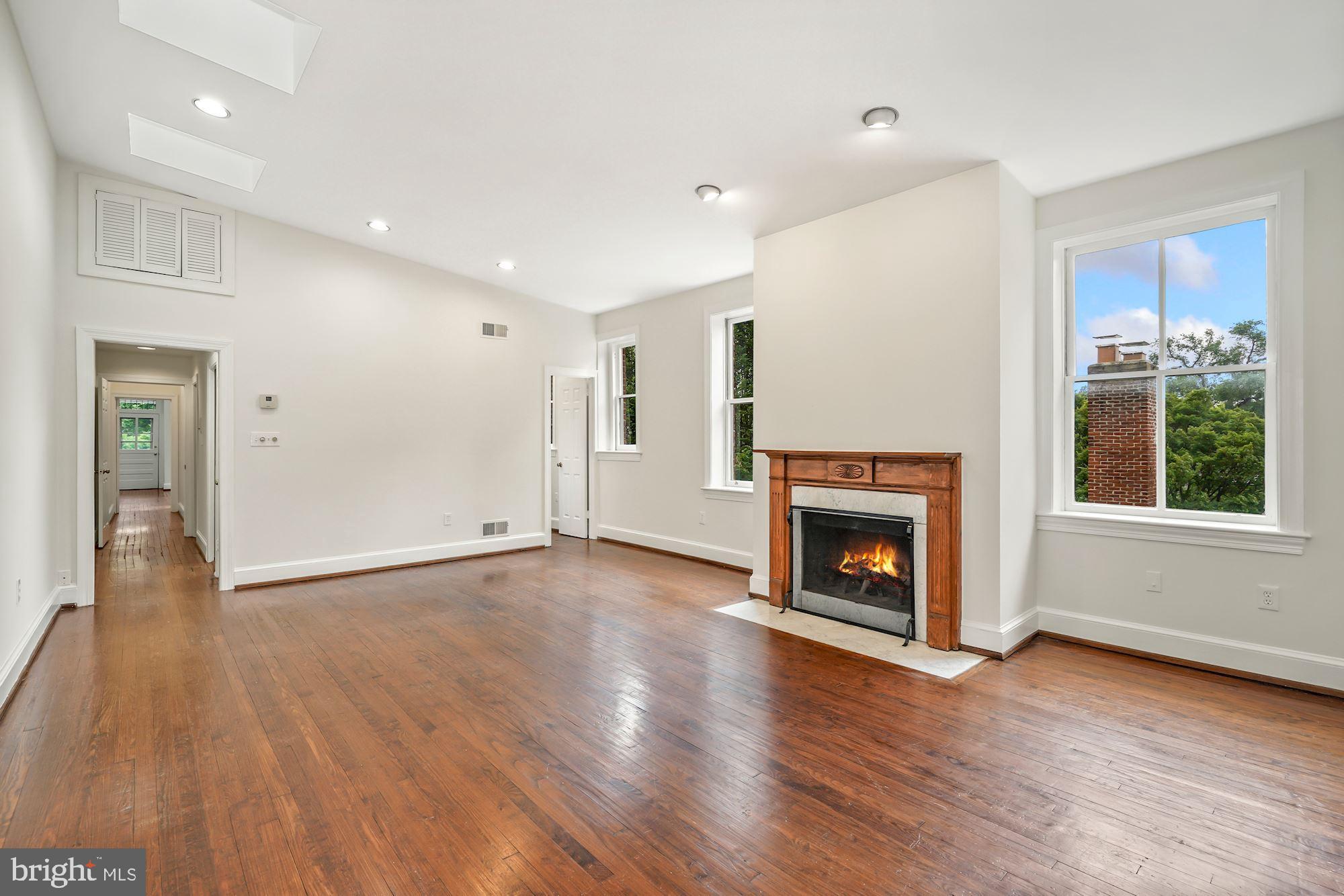 3333 N Street Northwest, Unit 7 Washington, DC 20007 - Photo 4 of 31 Top floor with high ceilings