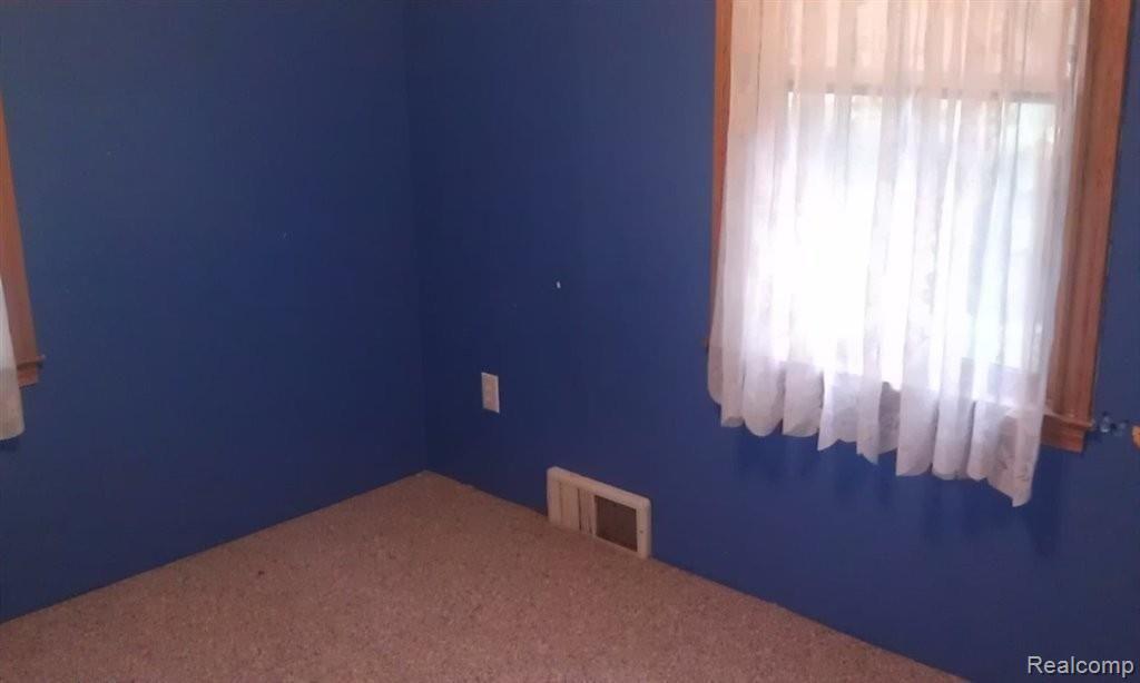 3333 Rockhaven Avenue Rochester, MI 48309 - Photo 7 of 15 bedroom.jpg