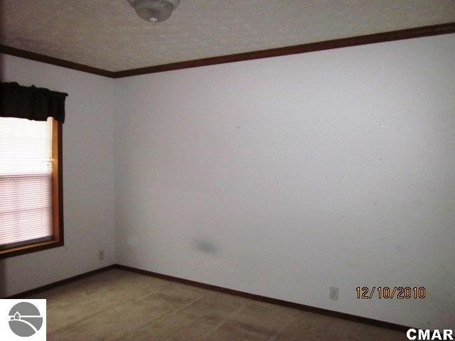 1771 West Jefferson Road St. Louis, MI 48880 - Photo 9 of 12 1768783-8.JPG