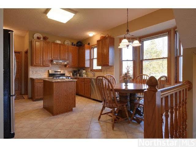 16676 Thatcher Road Eden Prairie, MN 55347 - Photo 6 of 18