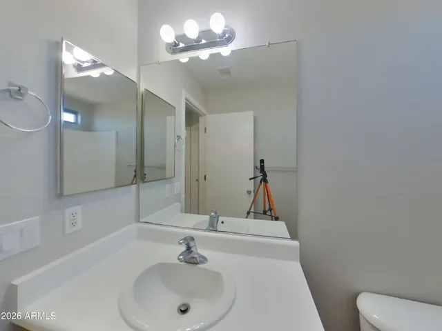 $1,989 | 6341 West Watkins Street, Phoenix, AZ 85043