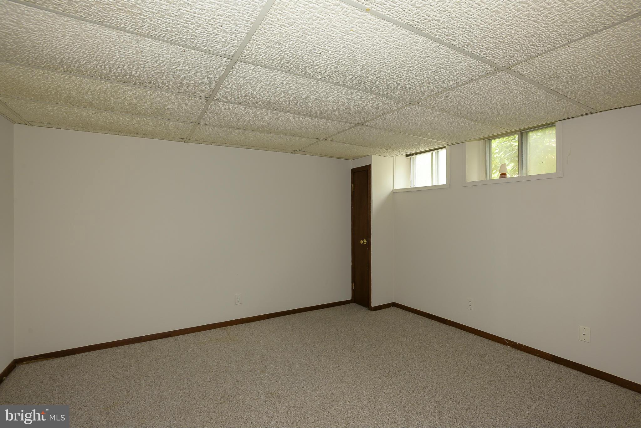 6125 Regent Park Road Catonsville, MD 21228 - Photo 18 of 25 a view of a livingroom with a hallway