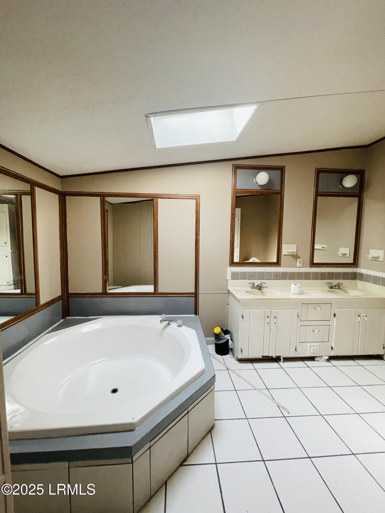 153 Middlefield Circle Seabrook, SC 29940 - Photo 7 of 13 IMG_5018