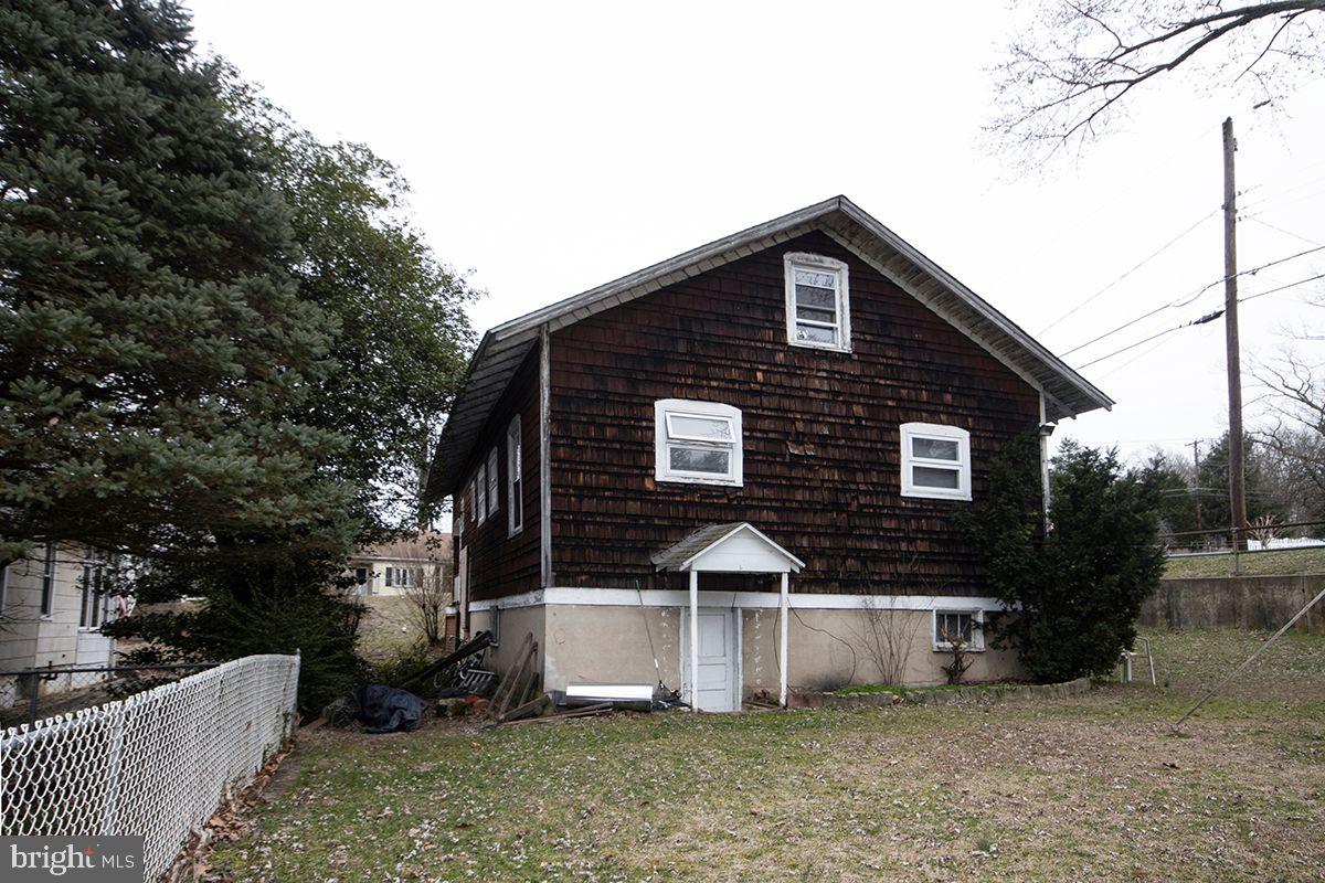 122 Erial Road Clementon, NJ 08021 - Photo 27 of 30 Exterior Back: Basement Walk Out
