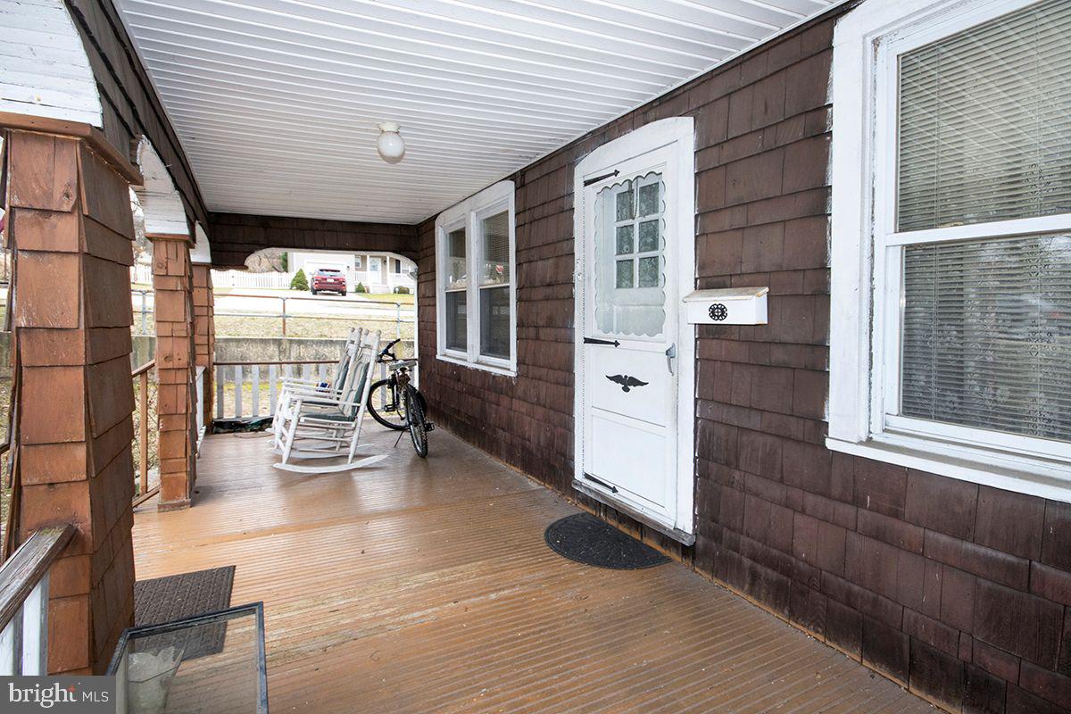 122 Erial Road Clementon, NJ 08021 - Photo 3 of 30 Front Porch