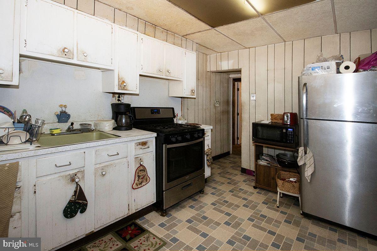 122 Erial Road Clementon, NJ 08021 - Photo 5 of 30 Kitchen