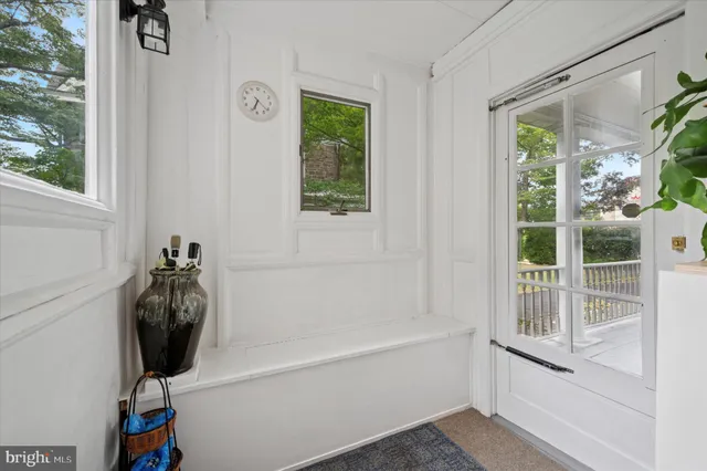a bathroom with a tub