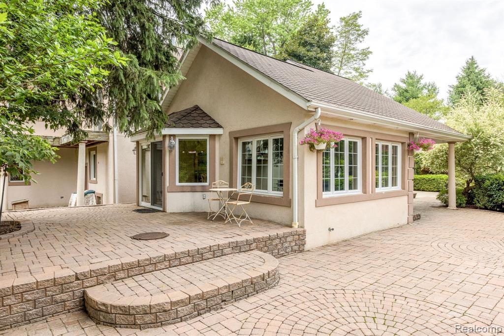 7200 Galbraith Line Road Lexington, MI 48450 - Photo 8 of 75 Gallery Image 8