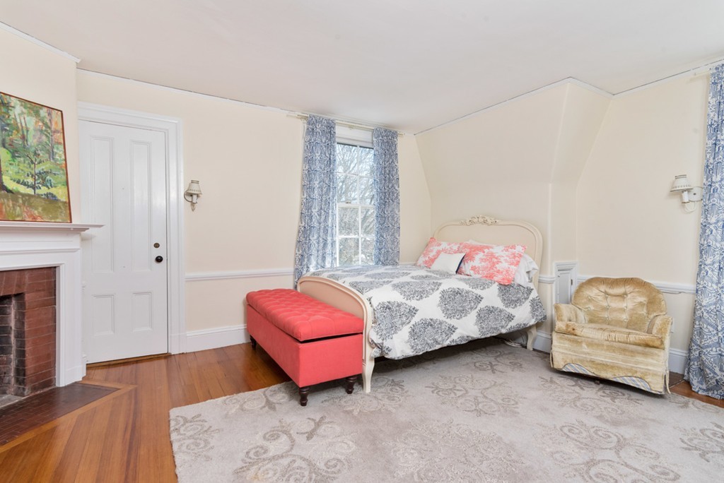 76 Brook Hill Road Milton, MA 02186 - Photo 16 of 28 Gallery Image 16