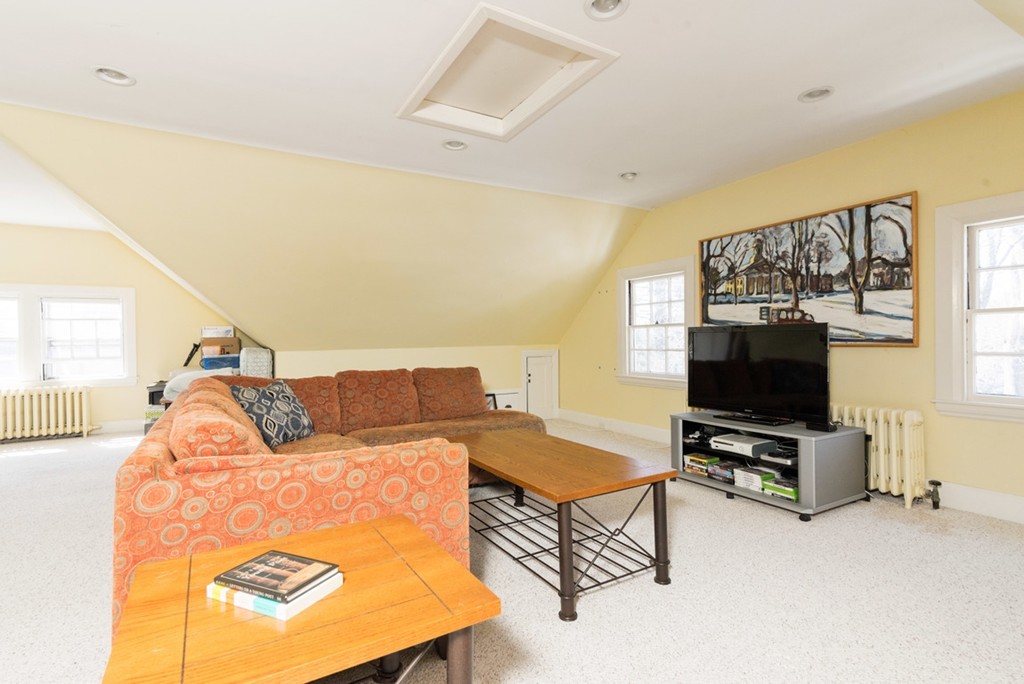 76 Brook Hill Road Milton, MA 02186 - Photo 21 of 28 Gallery Image 21