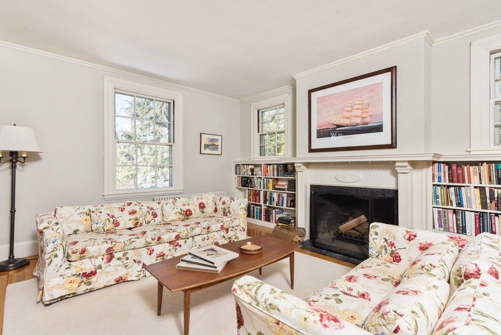76 Brook Hill Road Milton, MA 02186 - Photo 4 of 28 Gallery Image 4