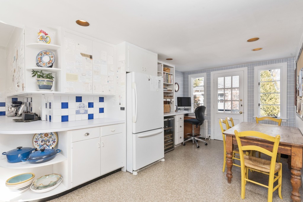 76 Brook Hill Road Milton, MA 02186 - Photo 8 of 28 Gallery Image 8