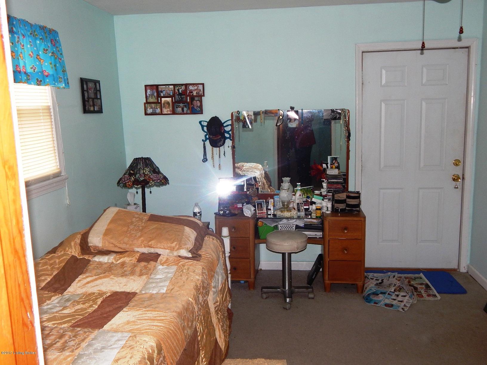 2116 Greenbriar Road Mount Washington, KY 40047 - Photo 13 of 18 DSCN5154