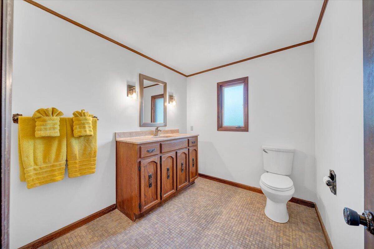 159 Windmere Trail Moneta, VA 24121 - Photo 30 of 88 Bathroom