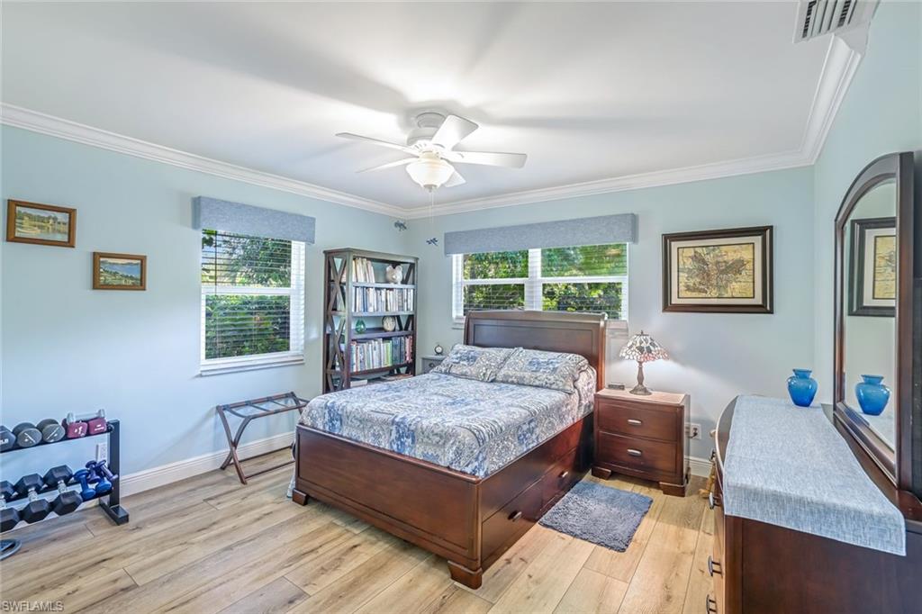 401 Panay Avenue Naples, FL 34113 - Photo 24 of 41 Guest Bath