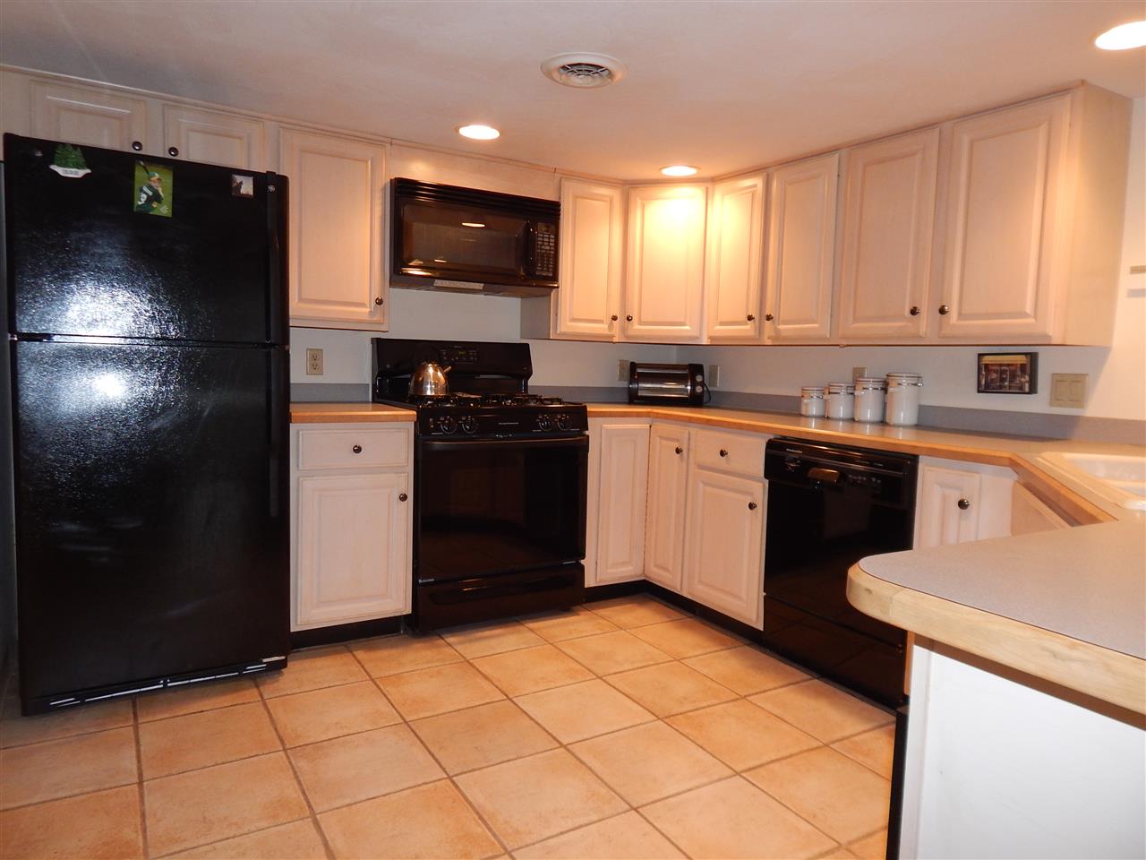 109 East Huntress Pond Road Barnstead, NH 03225 - Photo 14 of 29