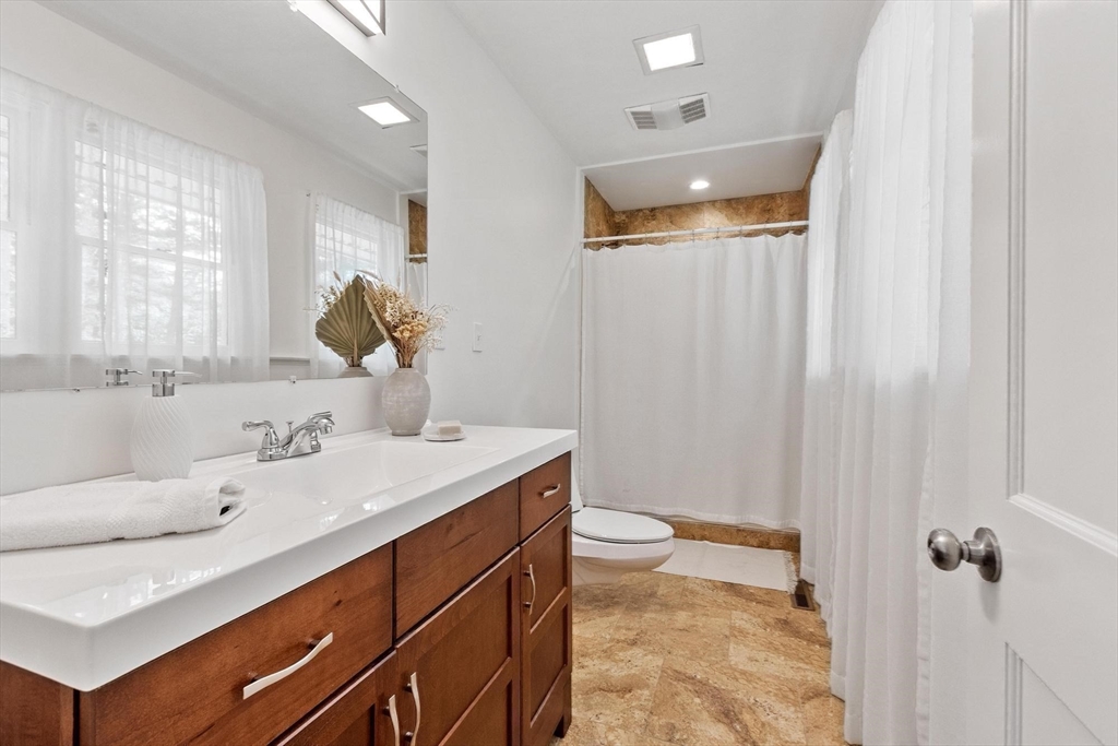 23 Revolutionary Road Concord, MA 01742 - Photo 15 of 30