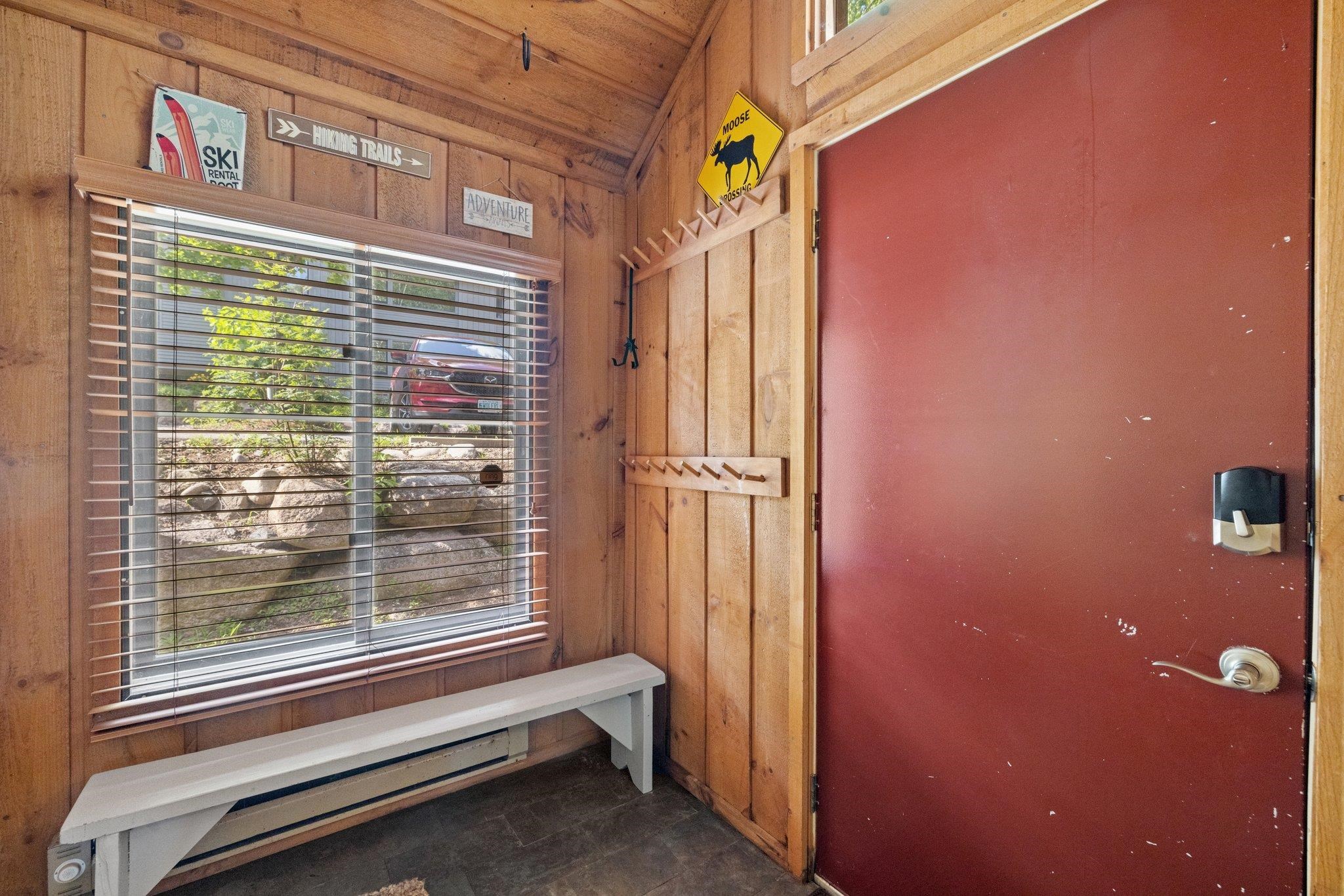 37 Whaleback Road, Unit 3 Lincoln, NH 03251 - Photo 3 of 39