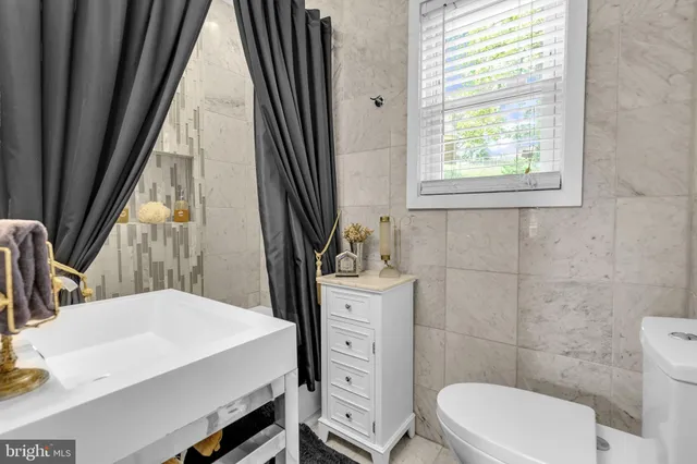 $679,900 | 3429 Highwood Drive Southeast, Washington, DC 20020