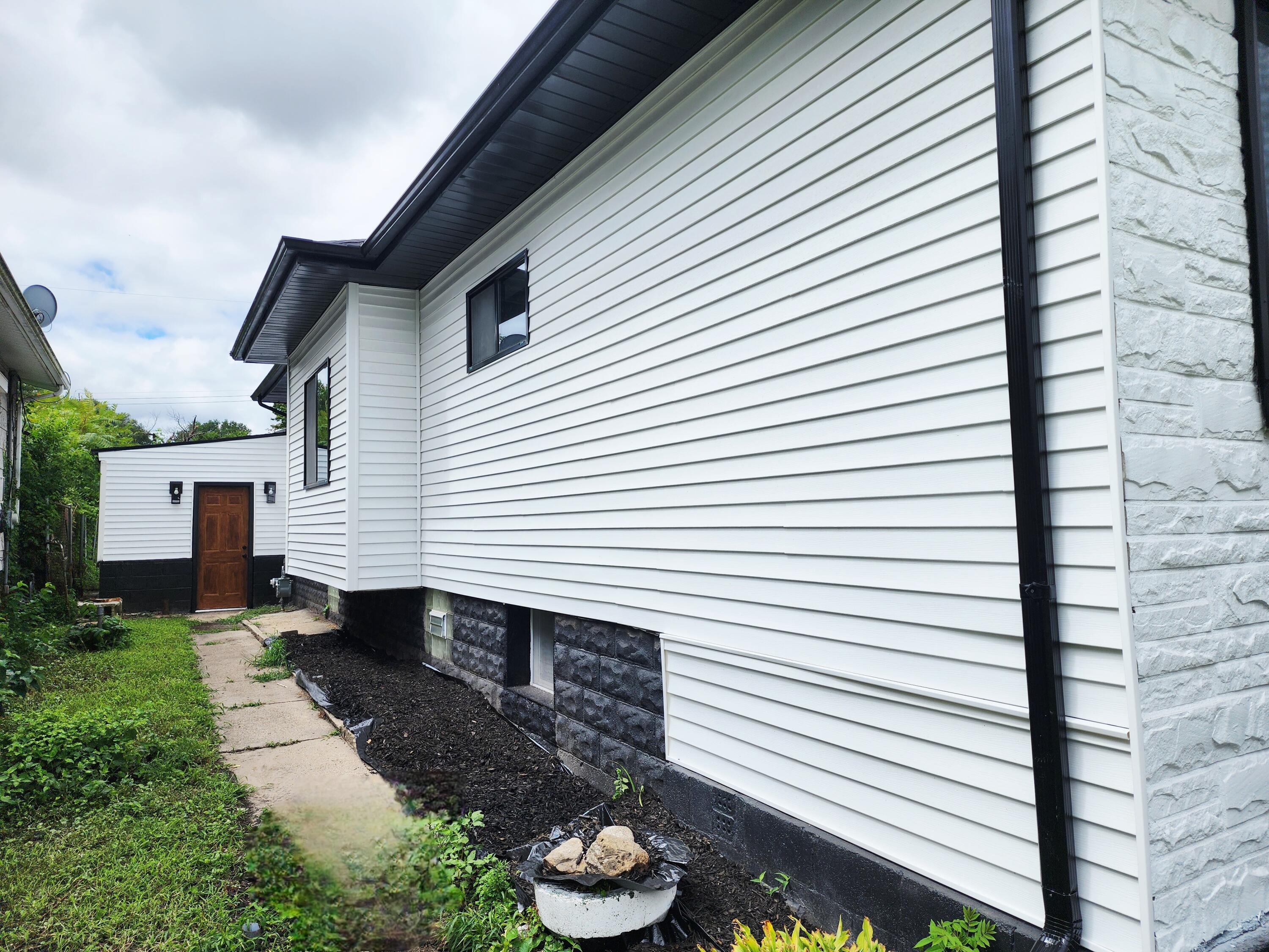 1326 Rutledge Street Gary, IN 46404 - Photo 19 of 20 3000x2250