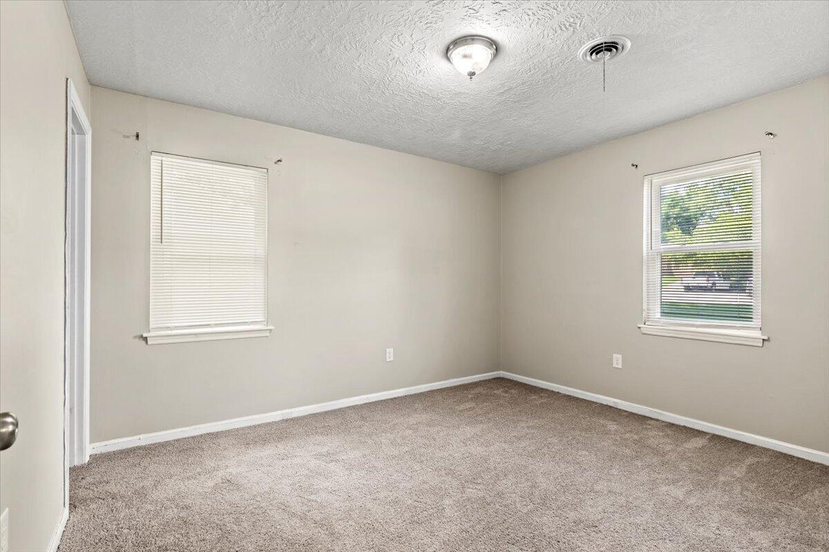 2704 Tryon Place Augusta, GA 30906 - Photo 15 of 27 15-Owners Bedroom