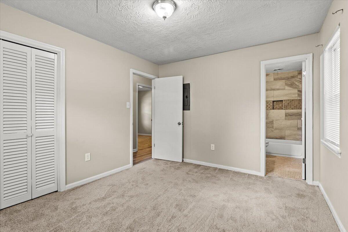 2704 Tryon Place Augusta, GA 30906 - Photo 16 of 27 16-Owners Bedroom