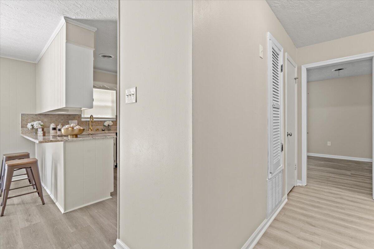 05-Entryway