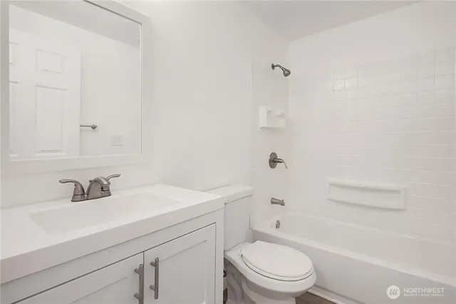 $1,525 | 820 75th Street East, Unit C, Tacoma, WA 98404