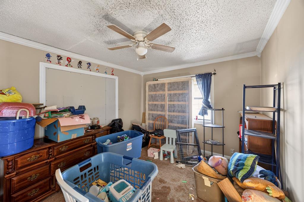801 North Main Street Dodd City, TX 75438 - Photo 20 of 31 a living room with furniture