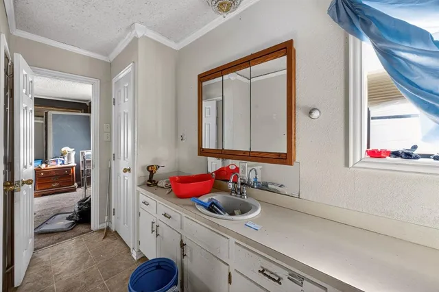 $219,000 | 801 North Main Street, Dodd City, TX 75438