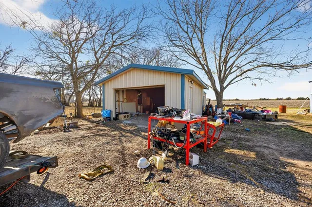 $219,000 | 801 North Main Street, Dodd City, TX 75438