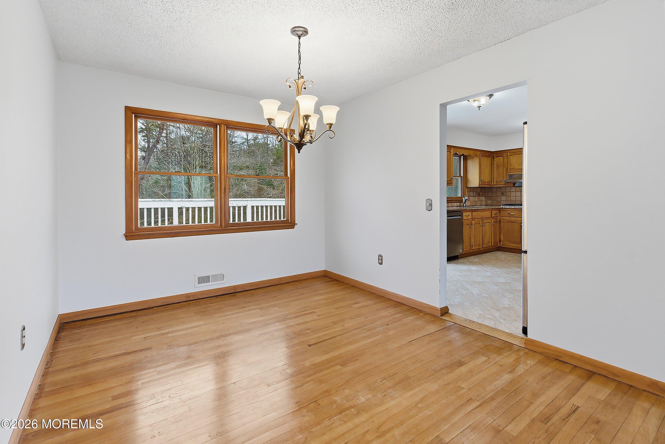 134 Village Way Brick, NJ 08724 - Photo 12 of 47 Dining room