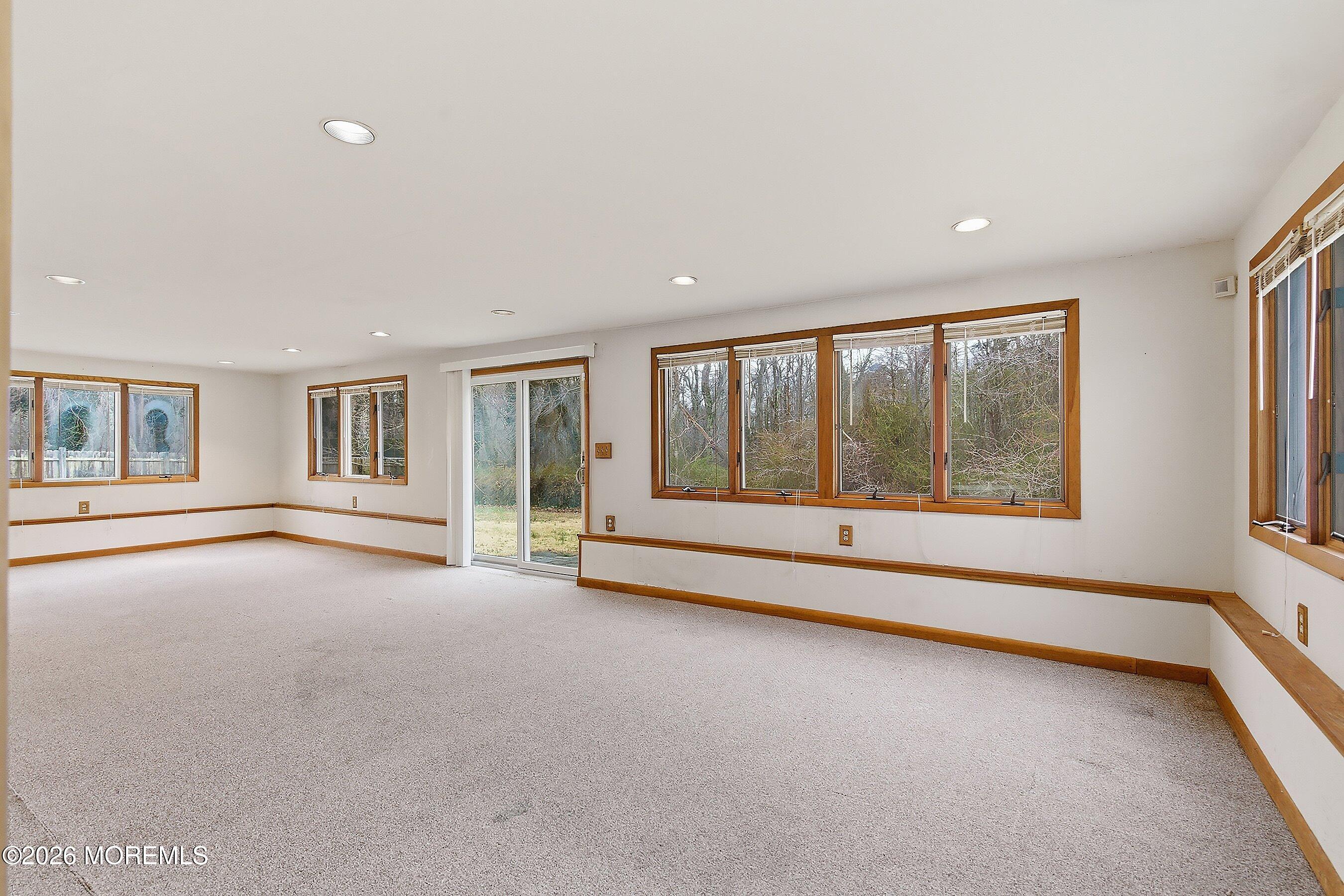 134 Village Way Brick, NJ 08724 - Photo 26 of 47 Great room