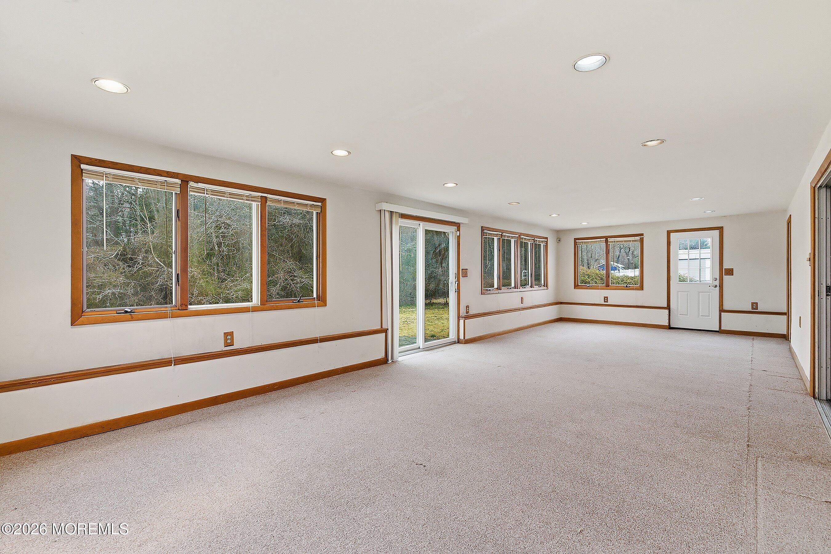 134 Village Way Brick, NJ 08724 - Photo 28 of 47 Great room