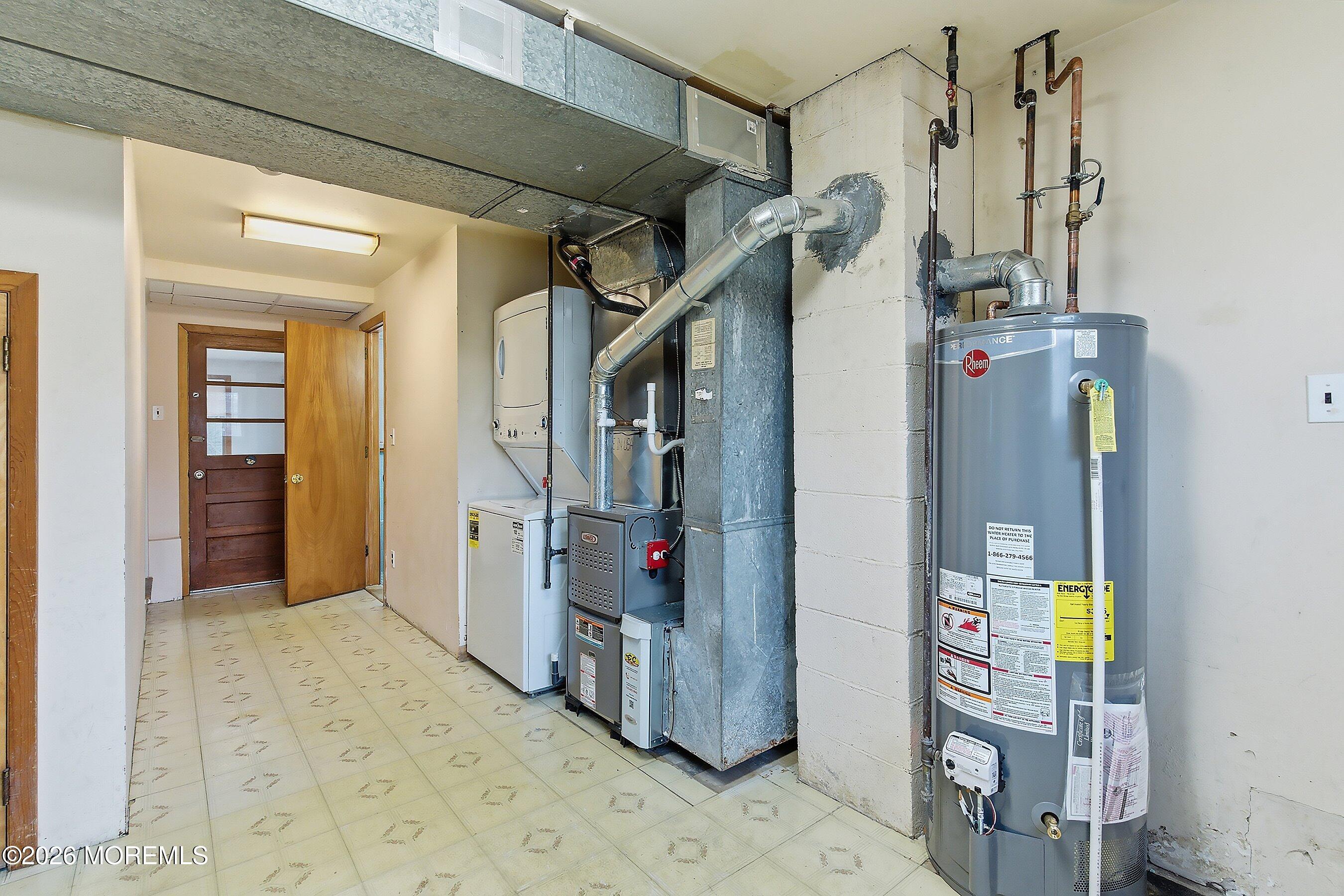 134 Village Way Brick, NJ 08724 - Photo 31 of 47 Laundry & utilities