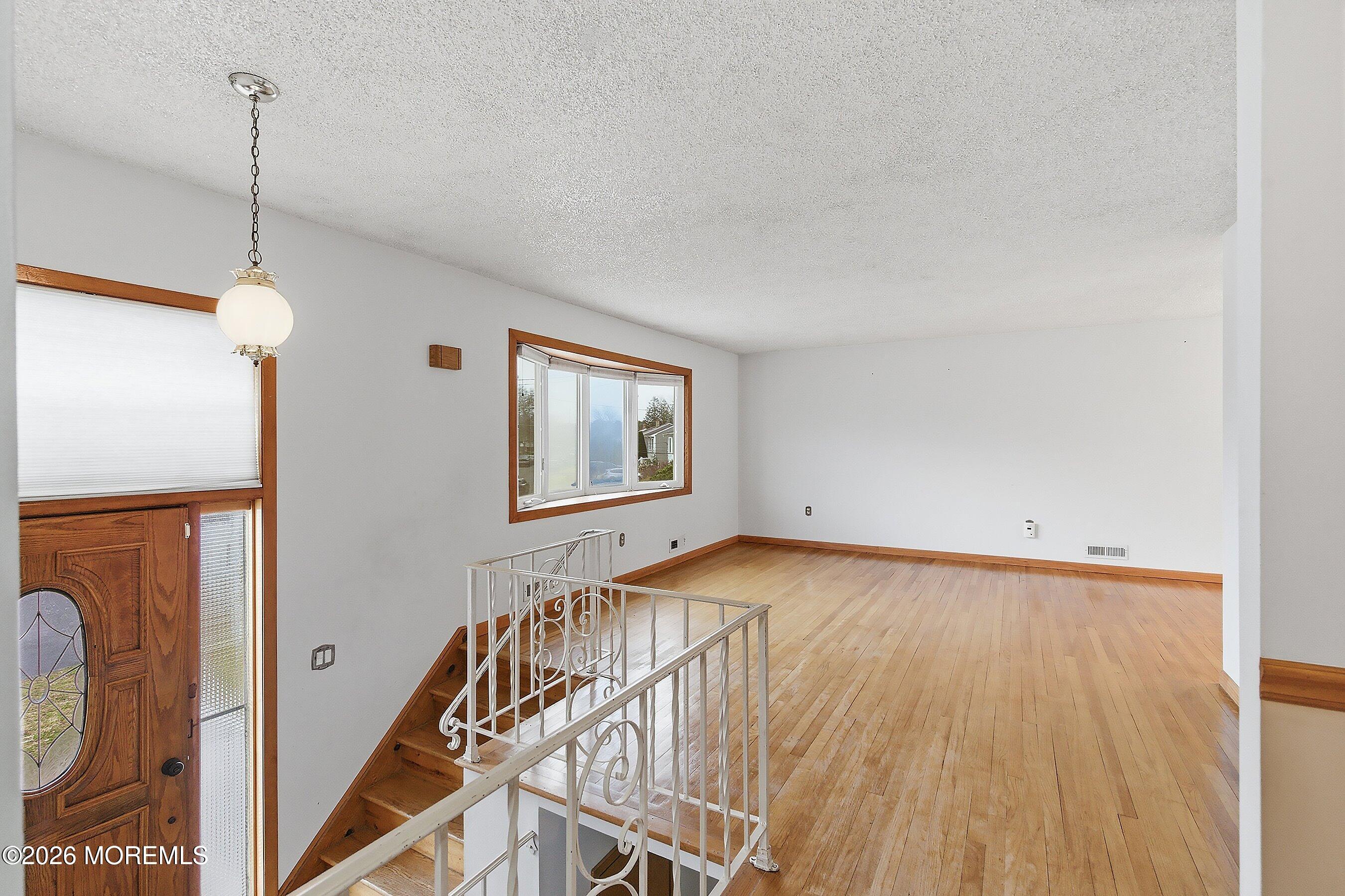 134 Village Way Brick, NJ 08724 - Photo 9 of 47 Living room