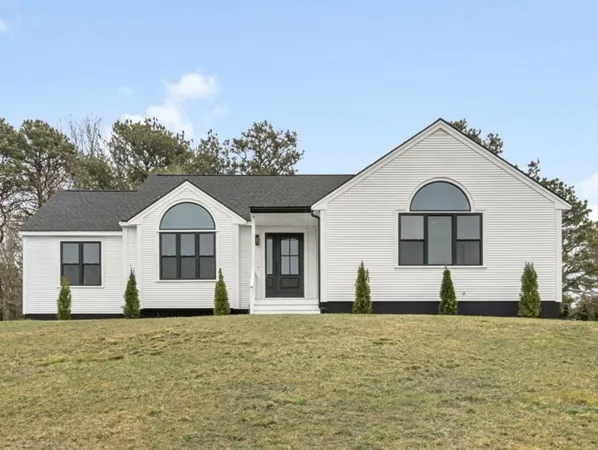 $749,900 | 2 Daniel Circle, Plymouth, MA 02360