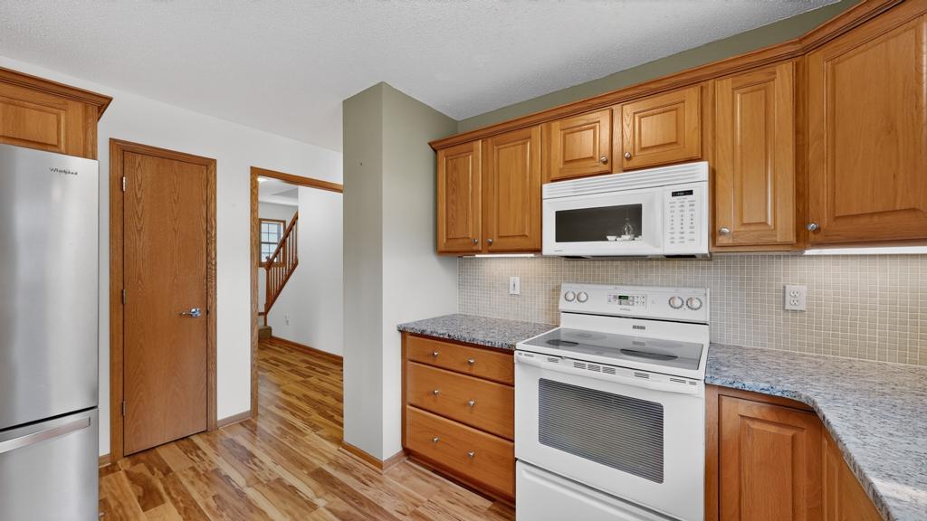 5806 48 Avenue Northwest Rochester, MN 55901 - Photo 17 of 48