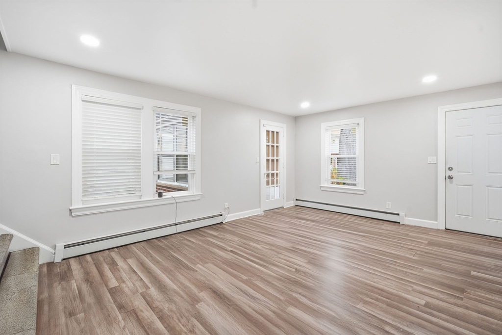 103 Ontario Street Springfield, MA 01104 - Photo 20 of 22 Gallery Image 20