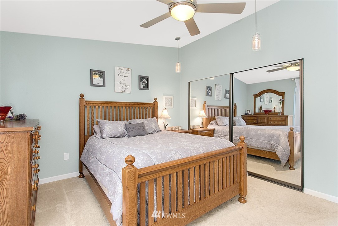 1605 172nd Street Southeast Bothell, WA 98012 - Photo 12 of 20