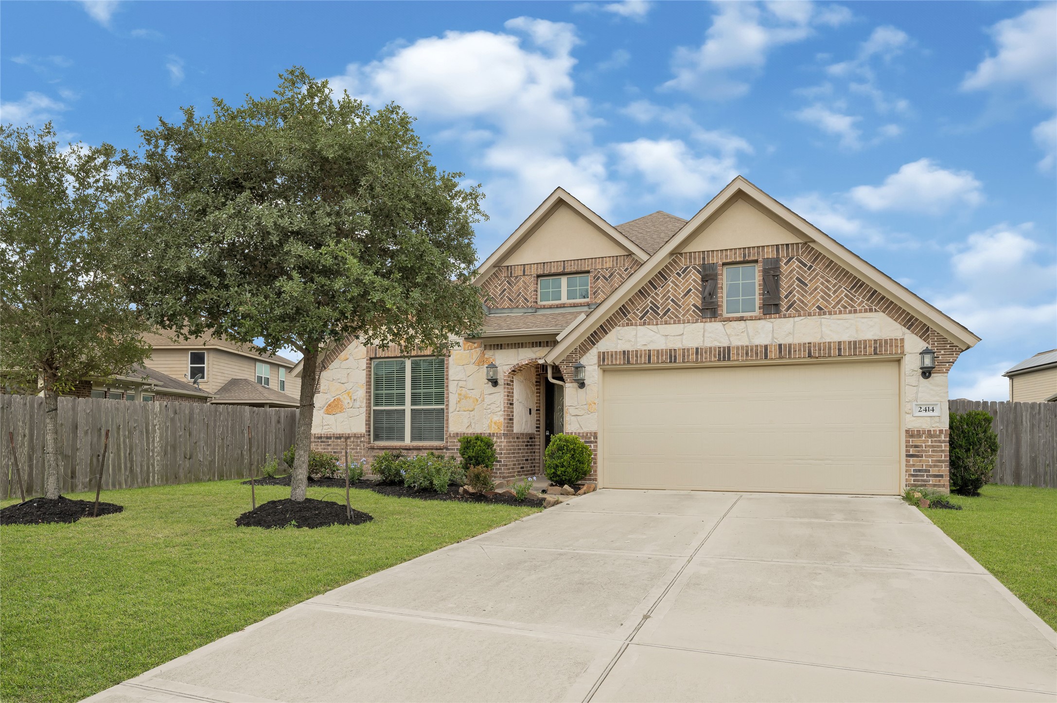 2414 Willow Fall Lane Rosenberg, TX 77469 - Photo 2 of 26