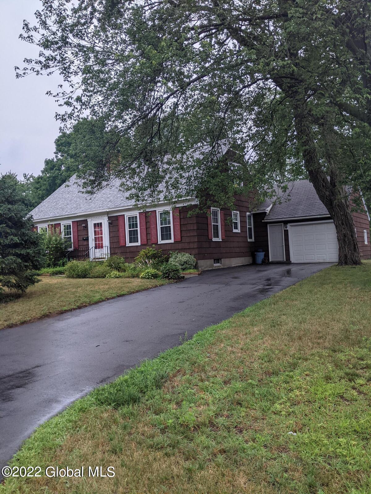 14 Swayze Drive, Latham, NY 12110 Compass