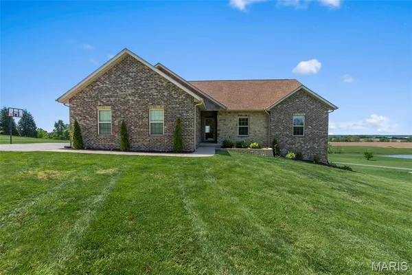 $625,000 | 1006 Saddlebrooke Ridge, Jackson, MO 63755