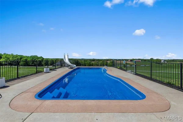 $625,000 | 1006 Saddlebrooke Ridge, Jackson, MO 63755