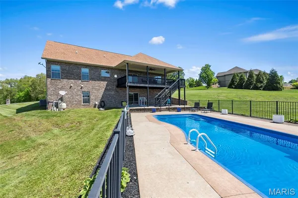 $625,000 | 1006 Saddlebrooke Ridge, Jackson, MO 63755