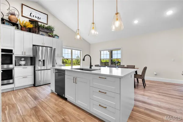 $625,000 | 1006 Saddlebrooke Ridge, Jackson, MO 63755